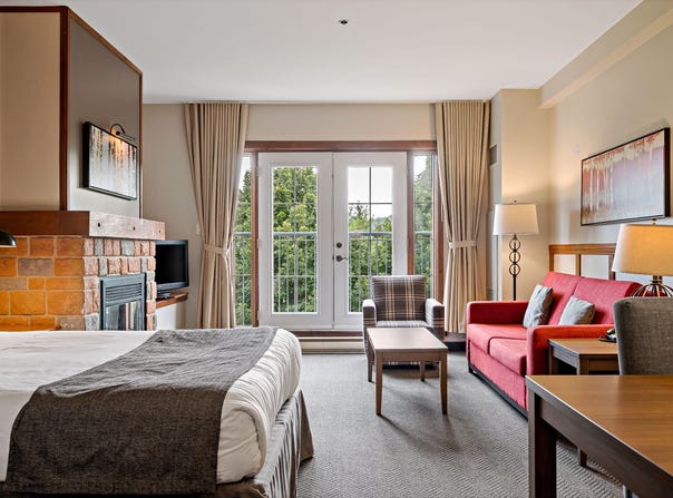 151 Ch. du Curé-Deslauriers 339, Mont-Tremblant, Quebec J8E 1T1