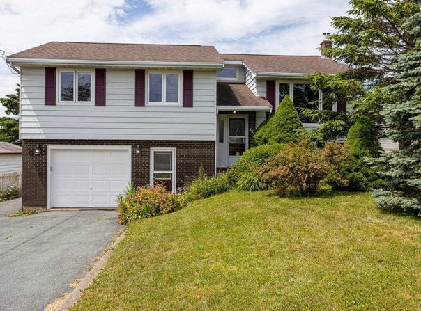 30 Redoubt Way, Eastern Passage, Nova Scotia B3G 1G1