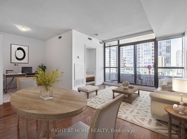 2104 - 281 Mutual Street, Toronto, Ontario M4Y3C4
