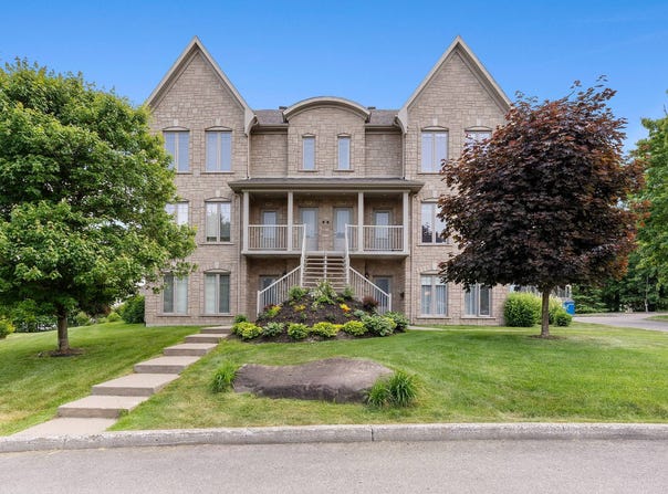355 Rue des Rainettes, Les Chutes-de-la-Chaudière-Est, QC G6W0A8, CA, Les Chutes-de-la-Chaudière-Est, Quebec G6W0A8