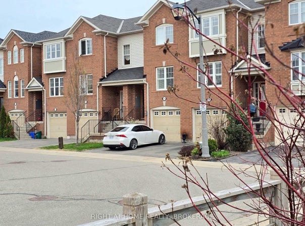 2441 Coho Way, Oakville, Ontario L6M0G7
