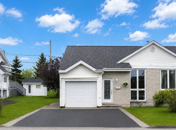 1266 Rue Julien-Bouchard, Mont-Joli, Quebec G5H4A7