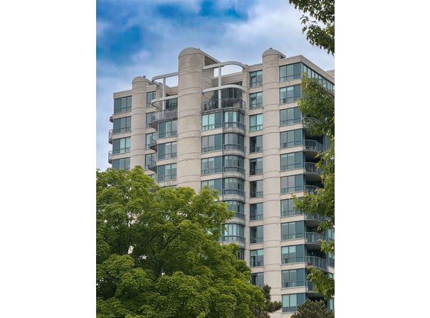 175 Rue Laurier, Hull, QC J8X4G3, CA, Hull, Quebec J8X4G3