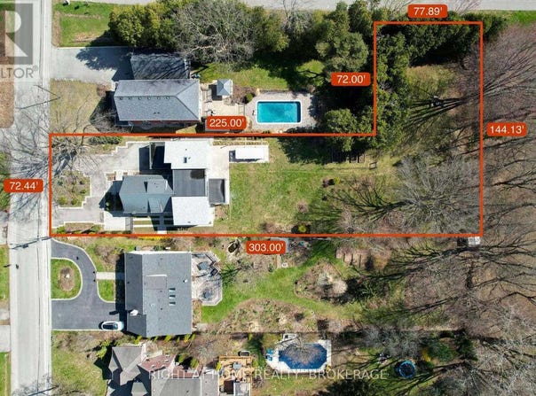 704 Cedar Avenue, Burlington, Ontario L7T2R7