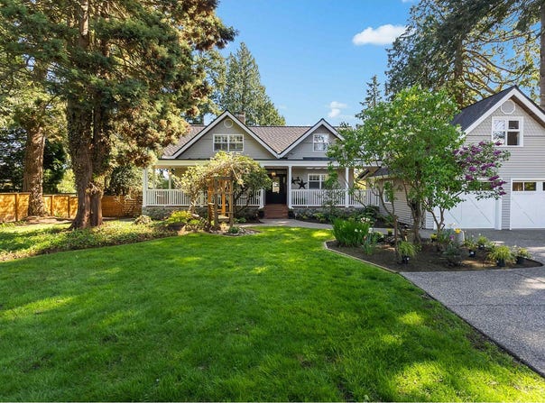13892 MARINE, White Rock, British Columbia V4B1A4