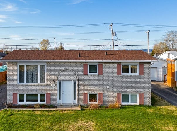 1345 Rue Fiset, Sept-Îles, Quebec G4S1P4