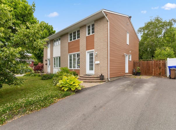 4 Rue des Mangliers, Hull, QC J8Y6J7, CA, Hull, Quebec J8Y6J7