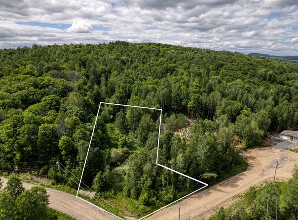 Rg D'Ailleboust, Sainte-Béatrix, Quebec J0K1Y0