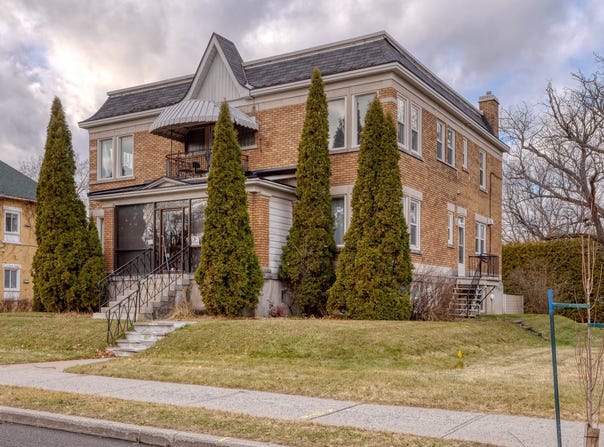 896-900 Boul. Manseau, Joliette, QC J6J3G3, CA, Joliette, Quebec J6J3G3