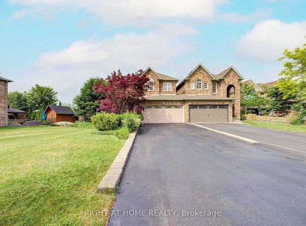 28 Lorridge Street, Richmond Hill, Ontario L4E3W4