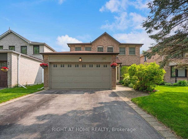 102 Greybeaver Trail, Toronto, Ontario M1C4V3