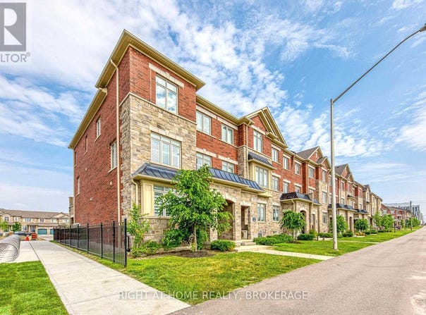 451 Dundas Street E, Oakville, Ontario L6H3P4