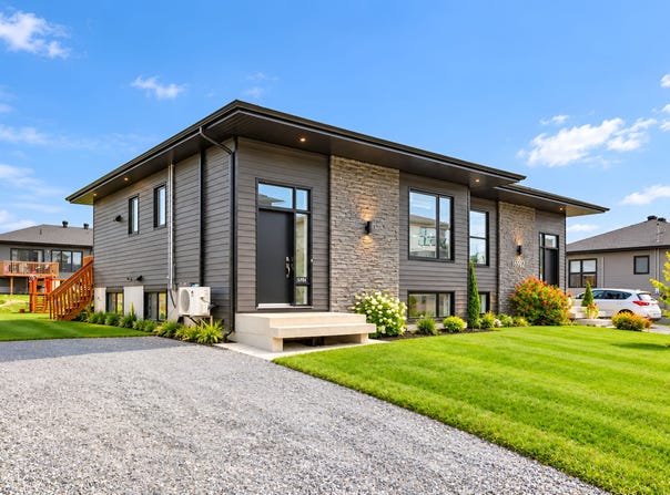 16984 21e Avenue, Saint-Georges, Quebec G5Z2G3