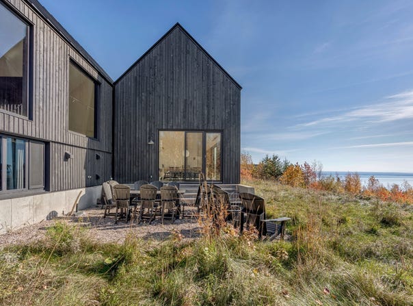 255 Rue Marie-Rose, La Malbaie, Quebec G5A 0E2