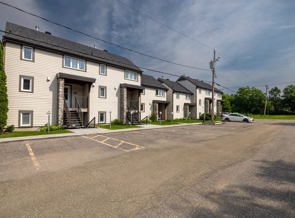 200 Rue au Pied-du-Mont, Beaupré, QC G0A1E0, CA, Beaupré, Quebec G0A1E0