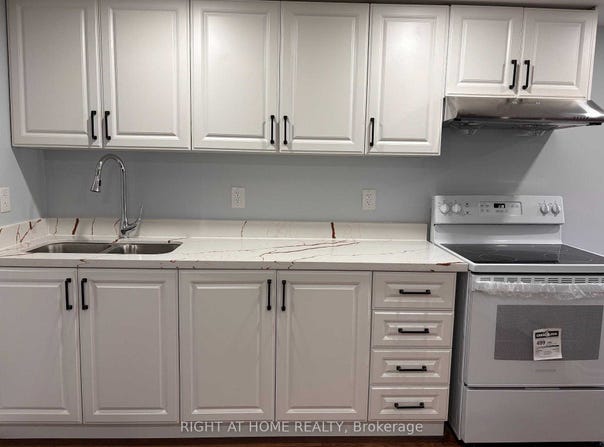 530 Mclevin Avenue, Toronto, Ontario M1B4H6
