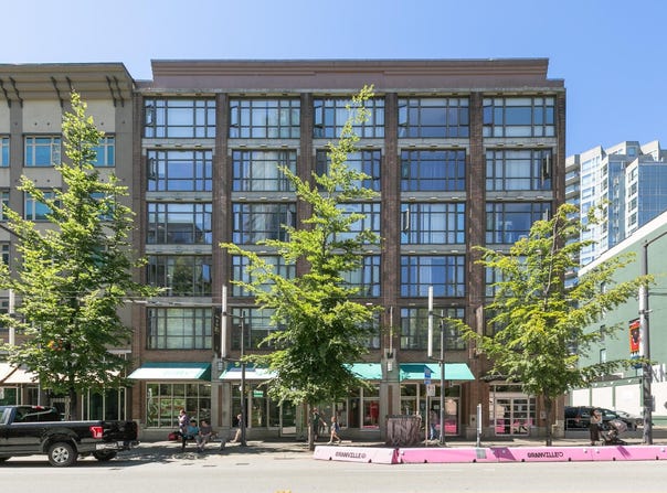 1249 Granville Street 307, Vancouver, British Columbia V6Z 1M5