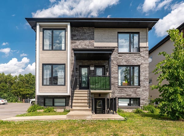 223 33e Avenue, Sainte-Marthe-sur-le-Lac, QC J0N1P0, CA, Sainte-Marthe-sur-le-Lac, Quebec J0N1P0