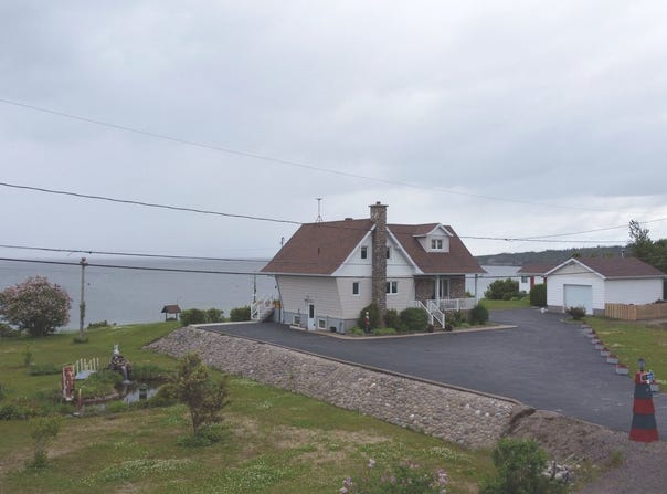536 Route 138, Port-Cartier, QC G5B2B7, CA, Port-Cartier, Quebec G5B2B7