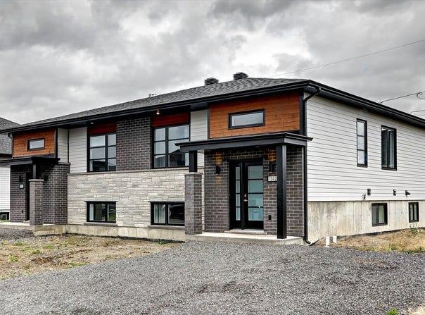 Rue Lecavalier, Tring-Jonction, Quebec G0N1X0