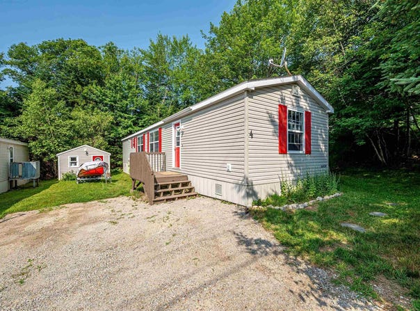 4 Lois Lane, Simms Settlement, Nova Scotia B0J 1T0