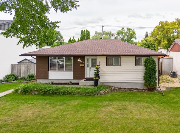 386 Harold Ave E, Winnipeg, MB R2C 0R9, Canada, Winnipeg, Manitoba