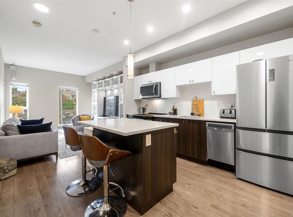 767 Tyee Rd, Victoria, British Columbia V9A0G5