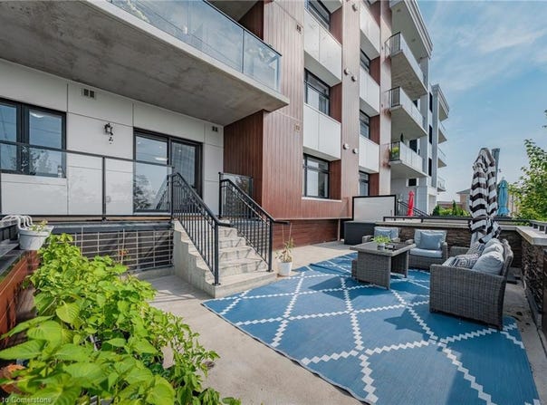 245 Grey Silo Road 105, Waterloo, Ontario N2K 0G6