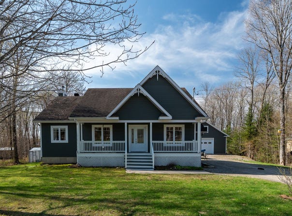 269 Ch. de la Poésie, Mont-Laurier, QC J9L3G3, CA, Mont-Laurier, Quebec J9L3G3