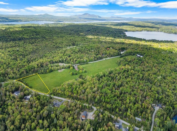 Ch. Tétreault, Magog, Quebec J1X0M9