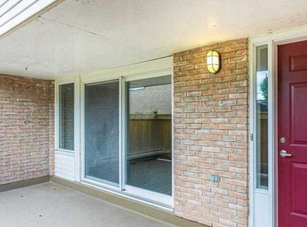 120 - 248 Milestone Crescent E, Aurora, Ontario L4G3M2