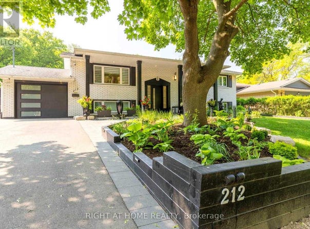 212 Lockhart Drive, St. Catharines, Ontario L2T1X1