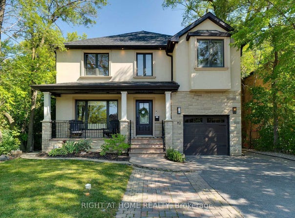 92 Ridgevale Drive, Toronto, Ontario M6A1L3