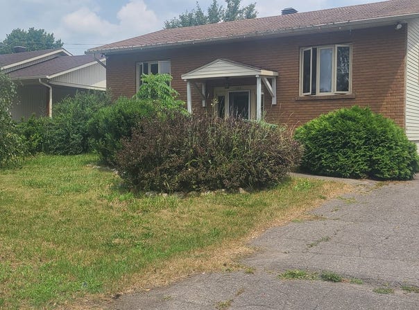 545 Rue de Serres, Terrebonne, QC J6Y1N1, CA, Terrebonne, Quebec J6Y1N1