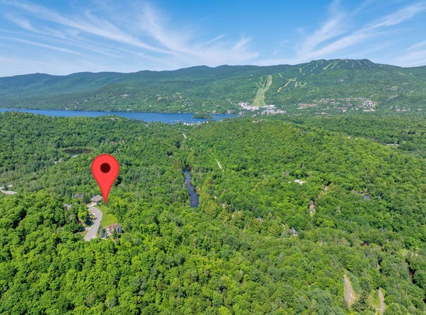 Ch. des Ancêtres, Mont-Tremblant, Quebec J8E 1H4