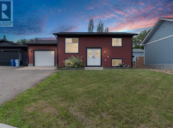 125 Clenell Crescent, Fort McMurray, Alberta T9K1L1