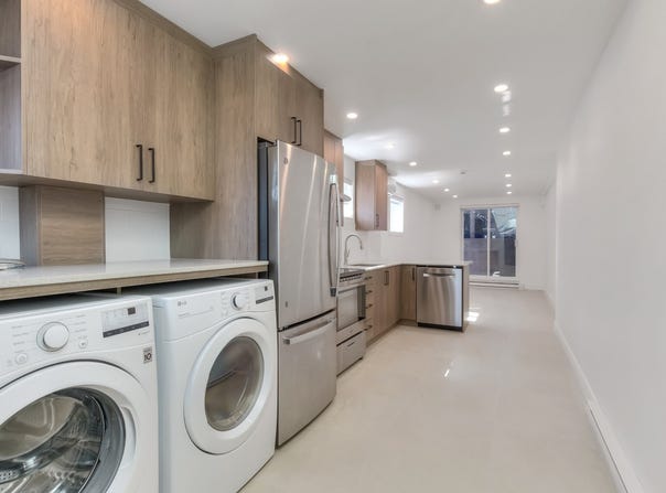 167 Rue de Vendée, Laval, Quebec H7K2G9