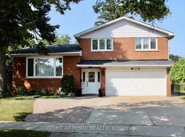 2335 Blase Court, Mississauga, Ontario L5A1N9