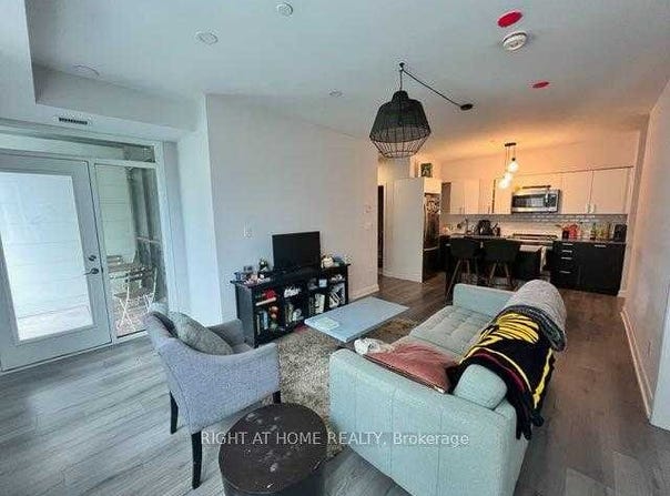 385 Osler Street, Toronto, Ontario M6N0B2