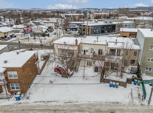 830 Rue Émile-Coderre, La Cité-Limoilou, Quebec G1N1H6