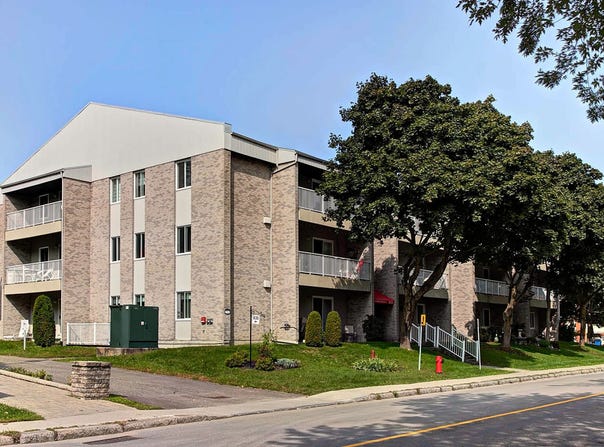 835 Rue Grandjean, Sainte-Foy/Sillery/Cap-Rouge, QC G1X4E5, CA, Sainte-Foy/Sillery/Cap-Rouge, Quebec G1X4E5