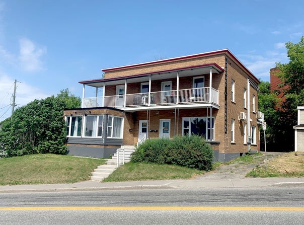 201-205 Rue King E., Fleurimont, QC J1G1A7, CA, Fleurimont, Quebec J1G1A7
