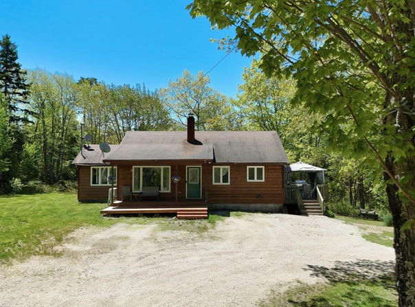 299 Armstrong Road, Windsor Road, Nova Scotia B0J 1J0