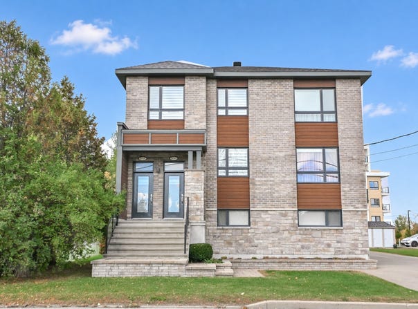 18587 Rue Charles, Mirabel, Quebec J7J1P1