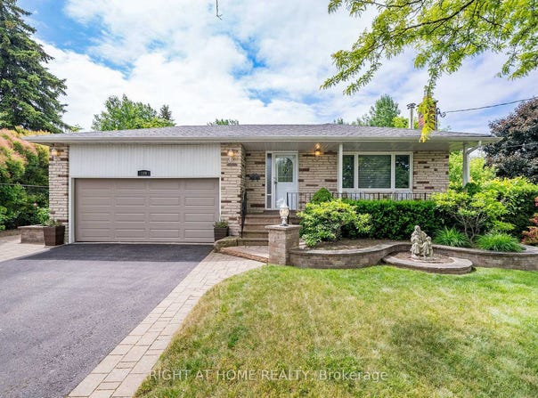 109 Crawforth Street, Whitby, Ontario L1N3S4