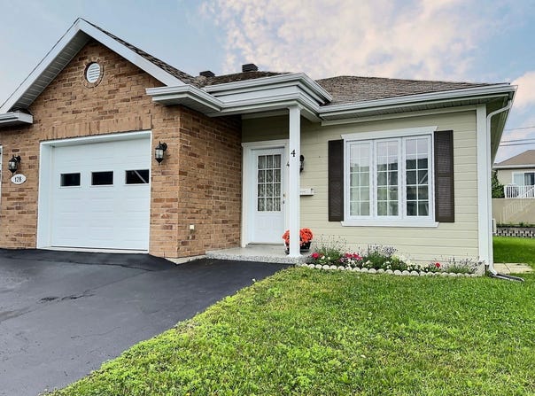 128 Rue André-Lecomte, Rimouski, QC G5M0T2, CA, Rimouski, Quebec G5M0T2
