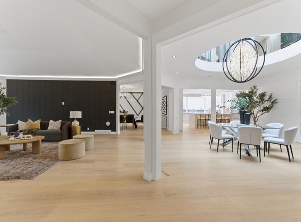 79 Bel-Aire Place SW, Calgary, Alberta T2V 2C3