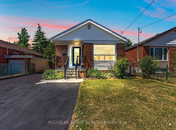 14 Frey Crescent, Toronto, Ontario M1R2C4