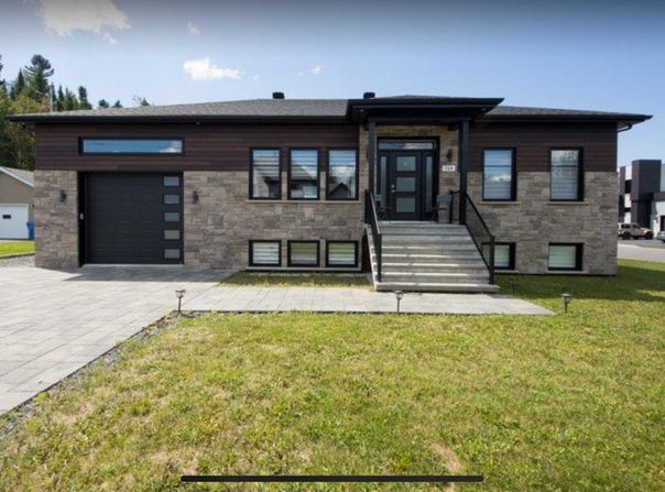 720 Av. de la Constellation , Alma, QC G8B0H4, CA, Alma, Quebec G8B0H4
