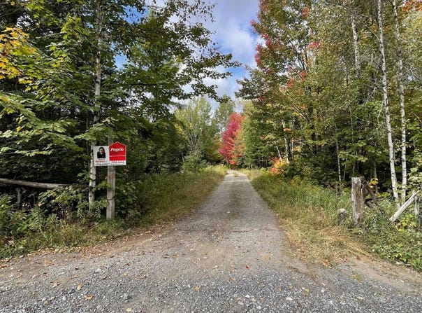 8e Rang E., Saint-Calixte, Quebec J0K1Z0